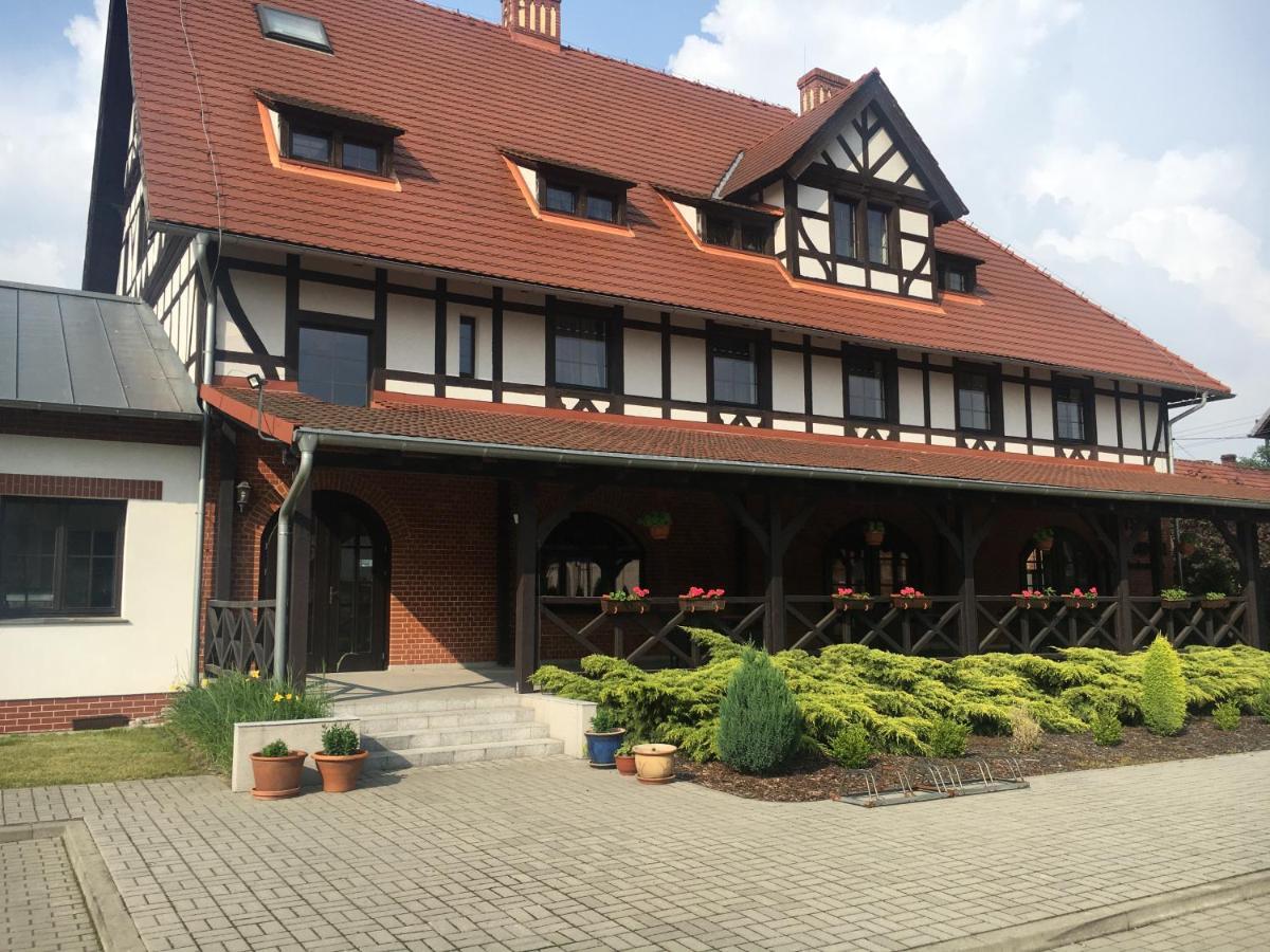 Dworska Elektrownia Hotel Kedzierzyn-Kozle Exterior photo