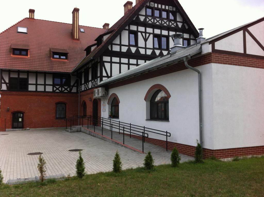 Dworska Elektrownia Hotel Kedzierzyn-Kozle Exterior photo